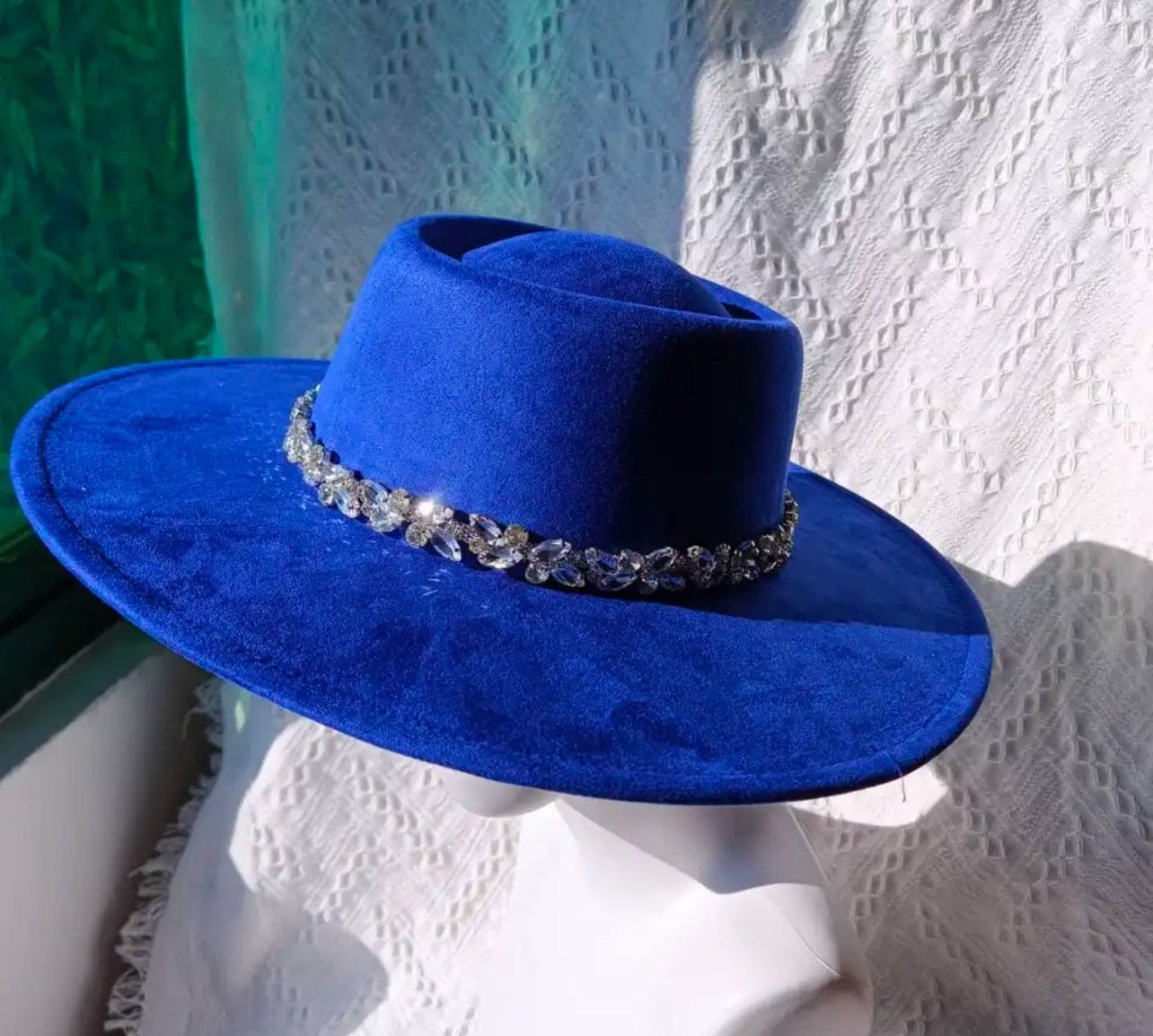 Raw flower diamond round brim Fedora - Accessorizmee